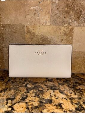 Coach Wallet NWT